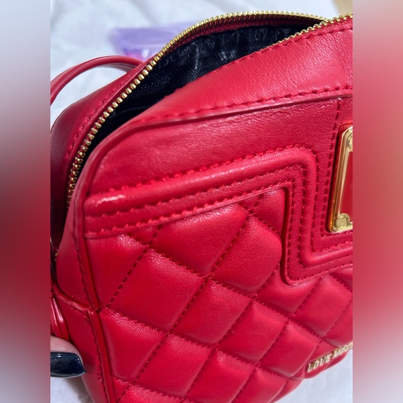 Love Moschino woman’s Polyurethane quilted logo Crossbody Bag Red - Picture 12 of 16